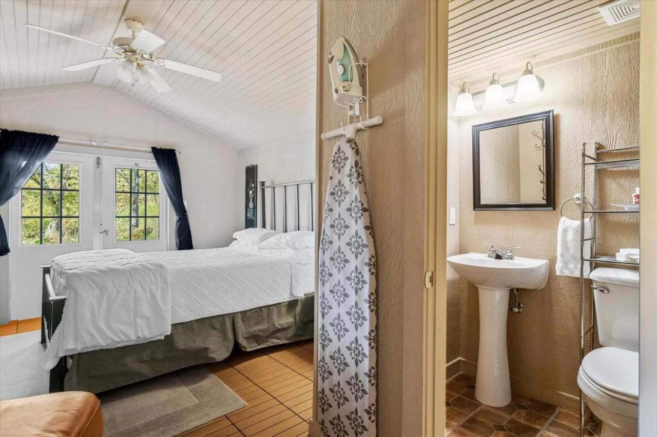 Four Winds Victorian Venue & Suites Bonham 외부 사진