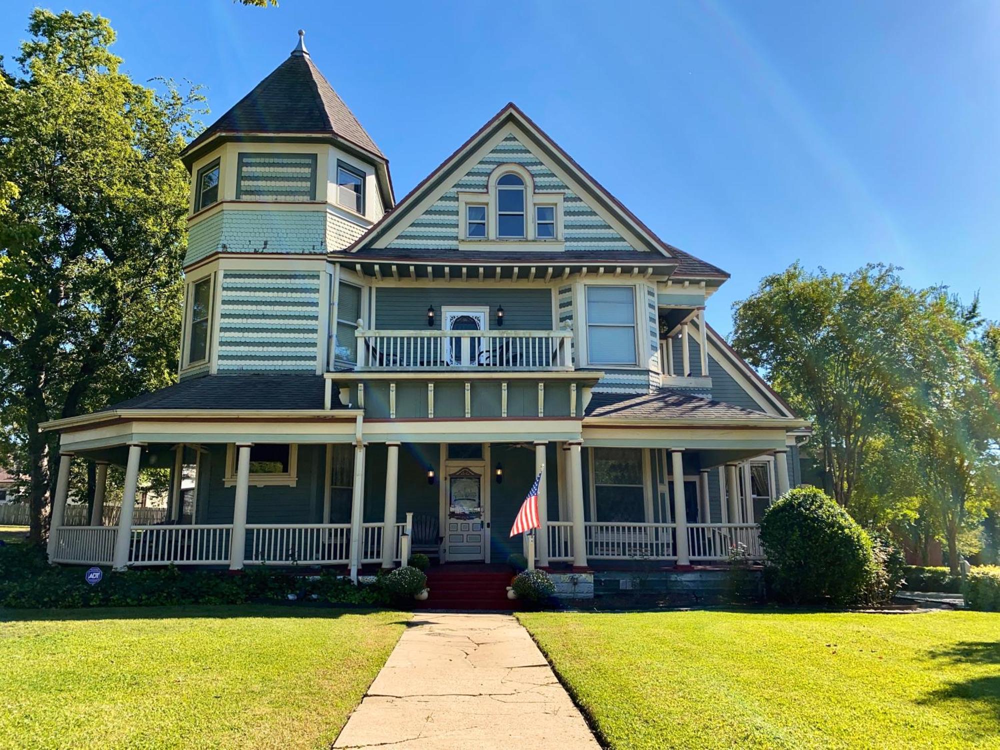 Four Winds Victorian Venue & Suites Bonham 외부 사진